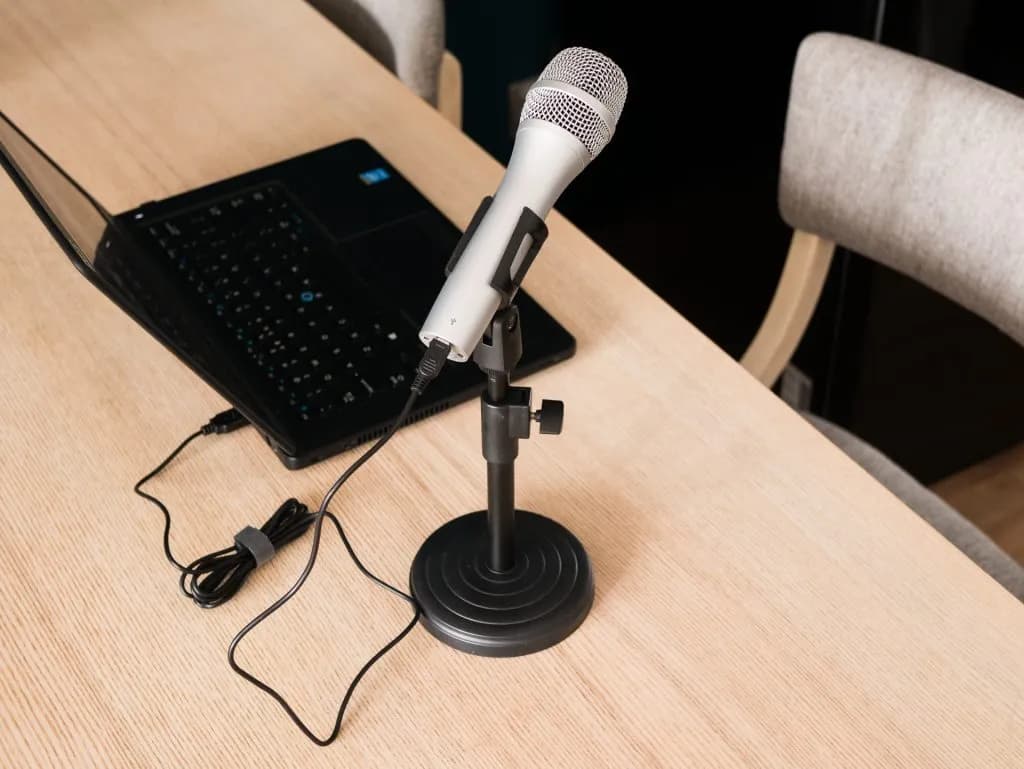 Jak podłączyć mikrofon z telefonu do komputera - proste metody i porady