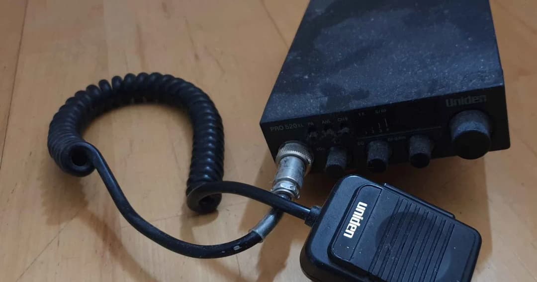 Cb radio na am czy fm - które lepsze dla Twojej komunikacji?